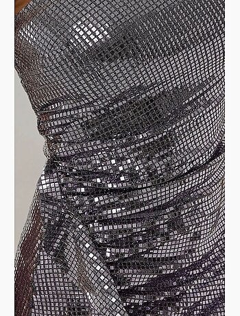 Mini-robe moulante à sequins sans bretelles avec détails drapés hiccup