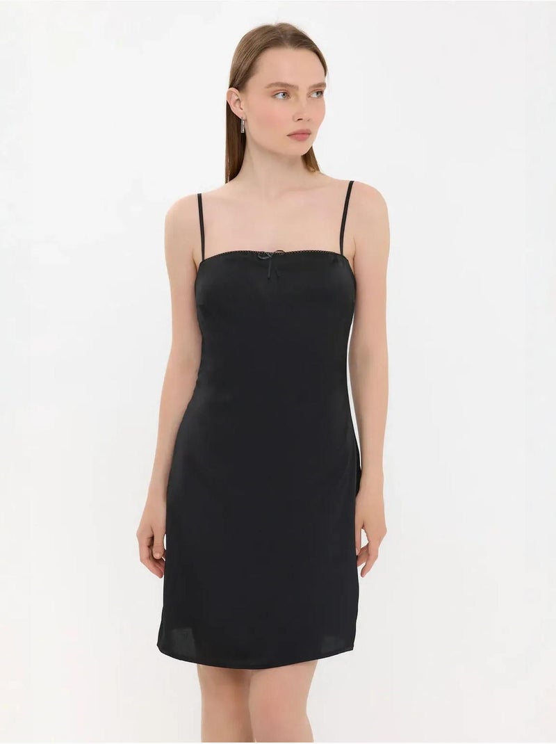 Mini-robe nouée à bretelles spaghetti Noir - Kiabi