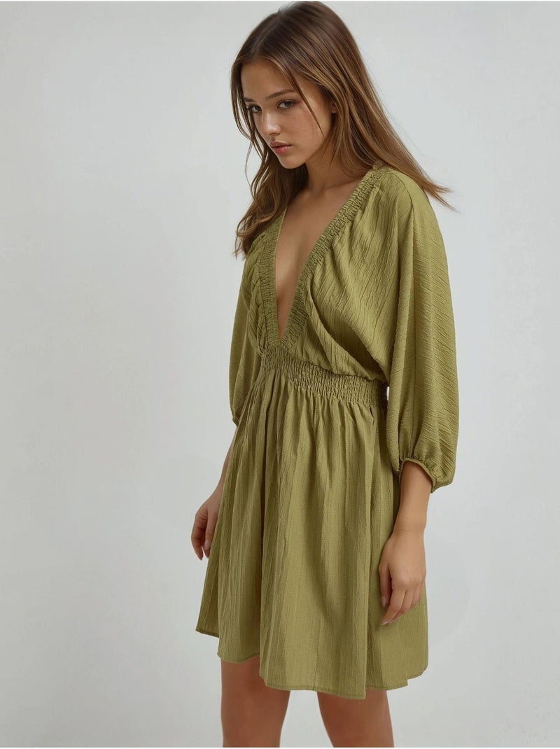 Mini-robe texturée à col en v et manches longues Vert - Kiabi