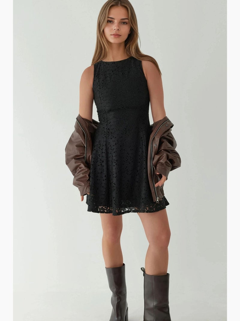 Mini-robe texturée à col ras du cou hiccup Noir - Kiabi