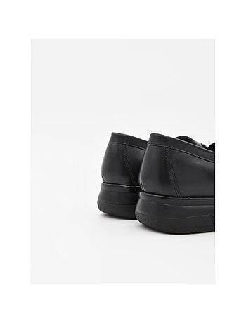 Mocassin en cuir noir pour femme