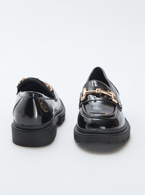 Mocassin vernis avec boucle métallique - Kiabi
