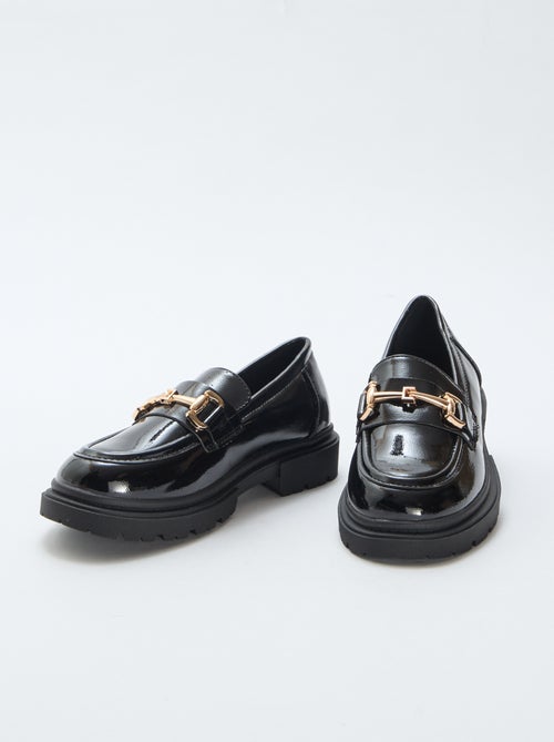 Mocassin vernis avec boucle métallique - Kiabi