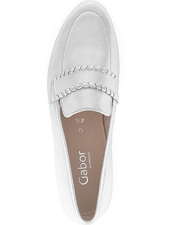 Mocassins argentés en cuir lisse