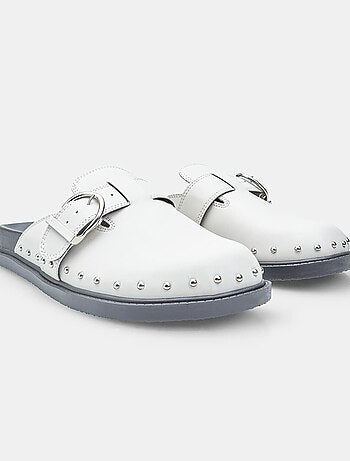 Mocassins avec boucle et clous Bata Red Label