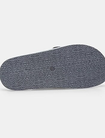 Mocassins avec boucle et clous Bata Red Label