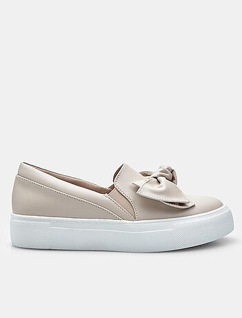 Mocassins Bata avec nœud