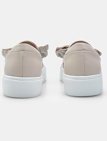 Mocassins Bata avec nœud