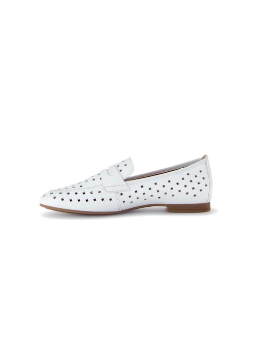 Mocassins blanc en cuir - Kiabi
