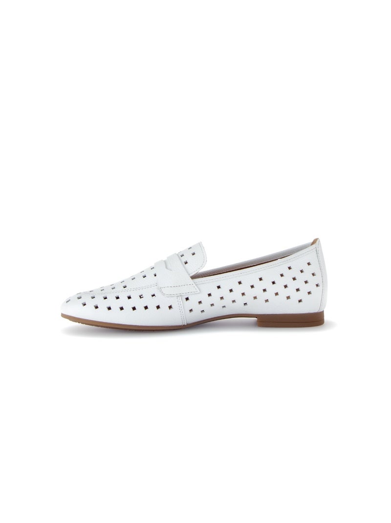 Mocassins blanc en cuir Blanc - Kiabi