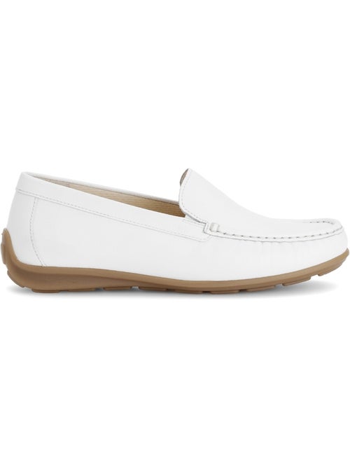Mocassins blanc en cuir imprimé - Kiabi