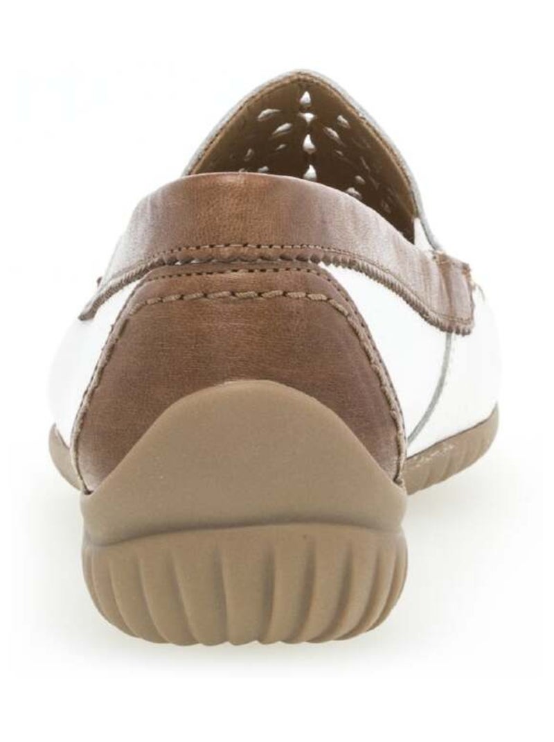Mocassins blanc en cuir lisse Blanc - Kiabi