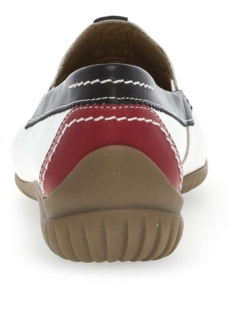 Mocassins blanc en cuir lisse Blanc - Kiabi
