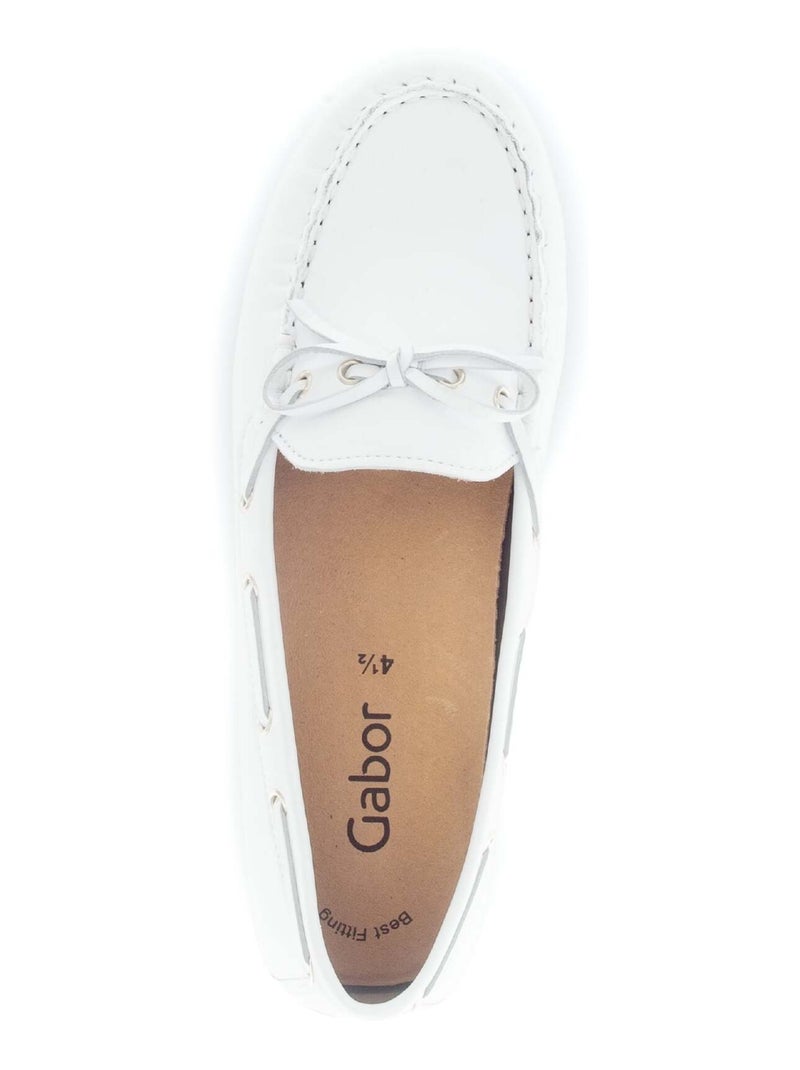 Mocassins blanc en cuir lisse Blanc - Kiabi