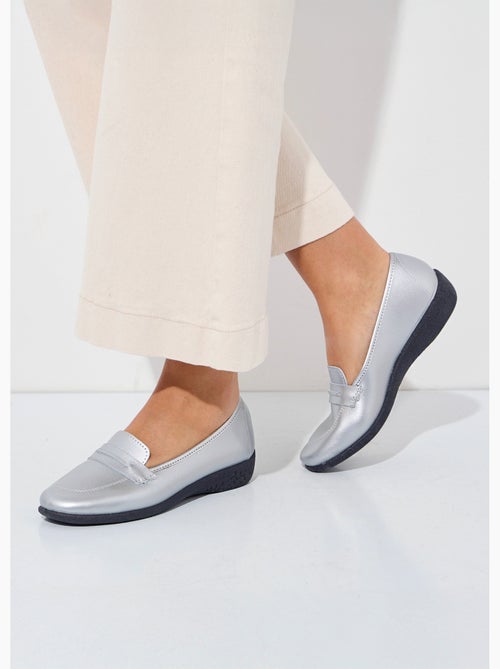 Mocassins compensés souples cuir irrisé - Afibel - Kiabi Mocassins compensés souples cuir irrisé - Afibel - Kiabi