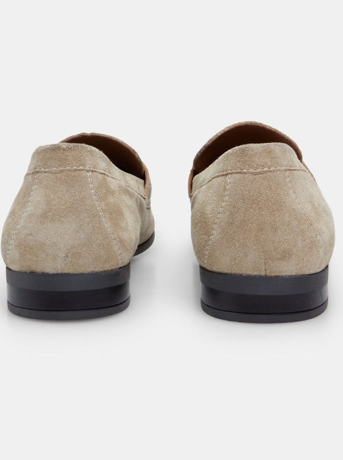 Mocassins d'été en daim BATA - Kiabi Mocassins d'été en daim BATA - Kiabi