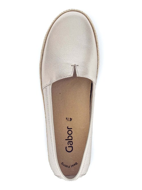 Mocassins dorés en cuir métallisé - Kiabi