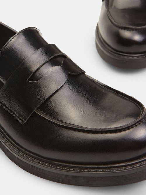 Mocassins effet cuir avec talon BATA - Kiabi
