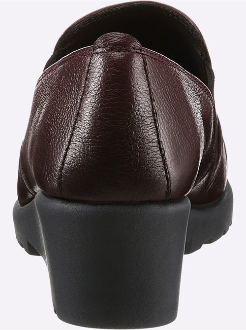 Mocassins en cuir avec bride élastique et semelle amortissante - Taille standard - Witt - Kiabi Mocassins en cuir avec bride élastique et semelle amortissante - Taille standard - Witt - Kiabi