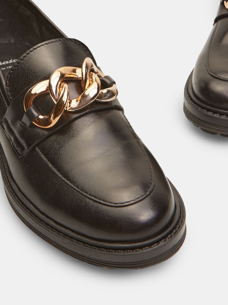 Mocassins en cuir avec chaîne appliquée BATA Noir - Kiabi