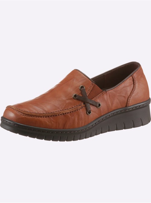 Mocassins en cuir avec élastiques latéraux et semelle amortissante - Taille standard - Witt - Kiabi Mocassins en cuir avec élastiques latéraux et semelle amortissante - Taille standard - Witt - Kiabi