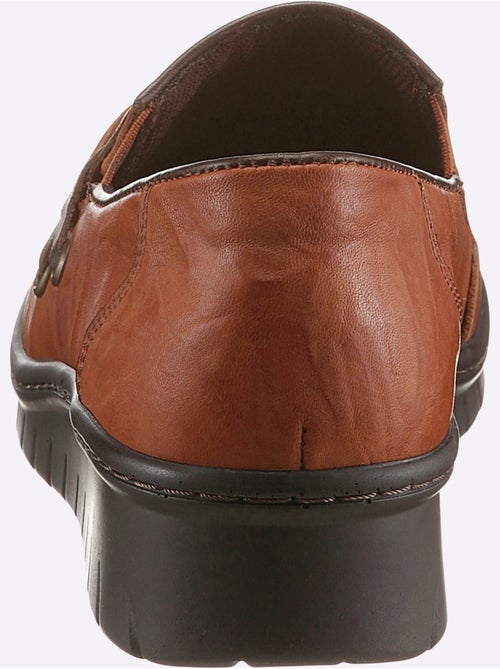 Mocassins en cuir avec élastiques latéraux et semelle amortissante - Taille standard - Witt - Kiabi Mocassins en cuir avec élastiques latéraux et semelle amortissante - Taille standard - Witt - Kiabi