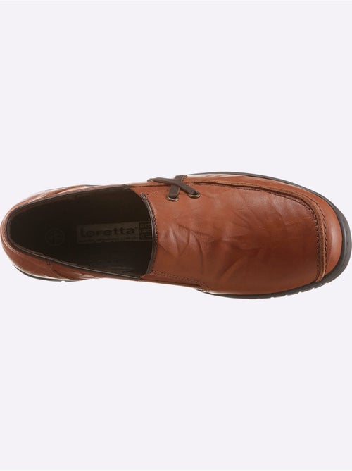 Mocassins en cuir avec élastiques latéraux et semelle amortissante - Taille standard - Witt - Kiabi Mocassins en cuir avec élastiques latéraux et semelle amortissante - Taille standard - Witt - Kiabi