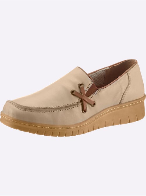 Mocassins en cuir avec élastiques latéraux et semelle amortissante - Taille standard - Witt - Kiabi Mocassins en cuir avec élastiques latéraux et semelle amortissante - Taille standard - Witt - Kiabi