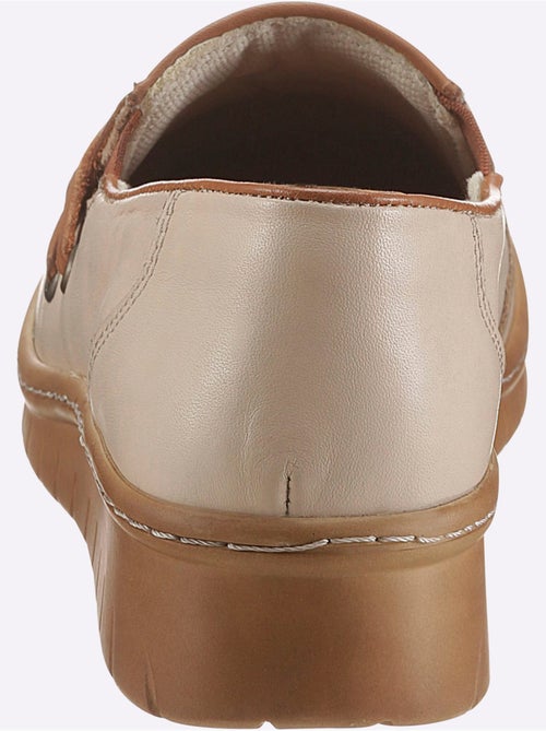 Mocassins en cuir avec élastiques latéraux et semelle amortissante - Taille standard - Witt - Kiabi Mocassins en cuir avec élastiques latéraux et semelle amortissante - Taille standard - Witt - Kiabi