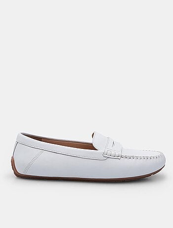 Mocassins en cuir Bata