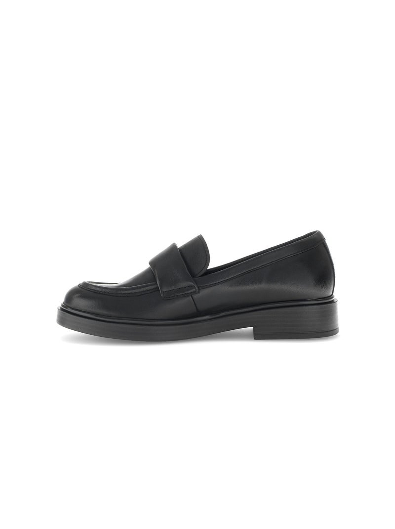 Mocassins  en cuir lisse Noir - Kiabi