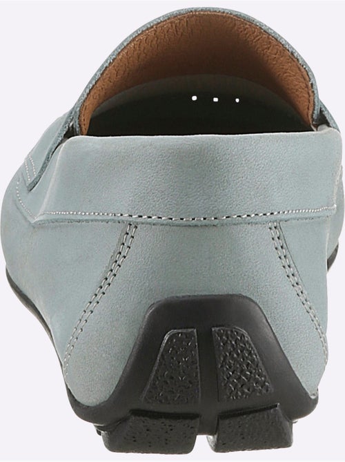 Mocassins en cuir nubuck avec couture main et semelle cuir - Taille standard - Helline - Kiabi