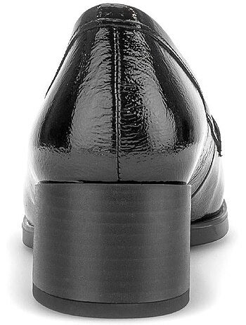 Mocassins en cuir verni