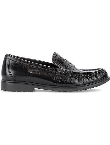 Mocassins en cuir verni