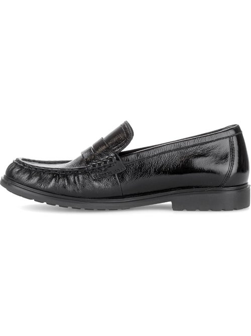 Mocassins  en cuir verni - Kiabi