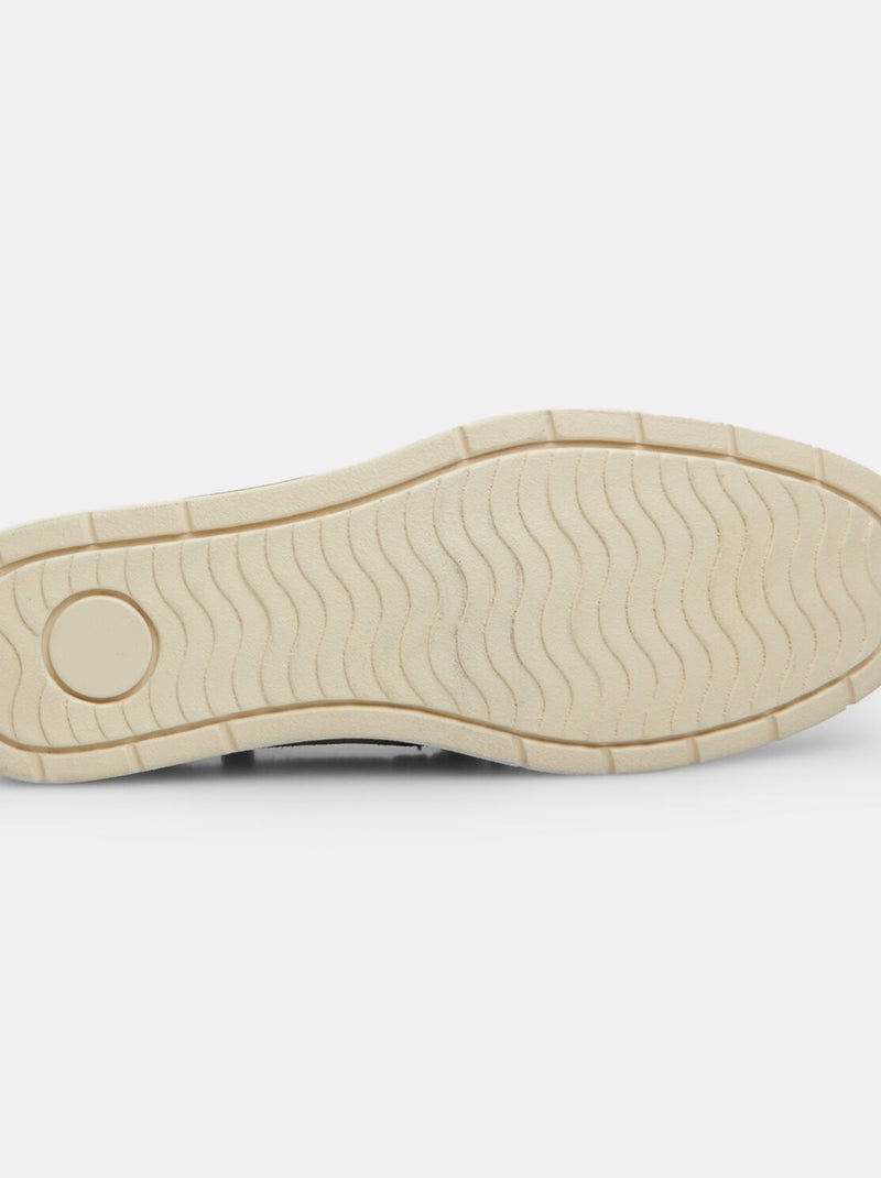 Mocassins en daim BATA Beige - Kiabi