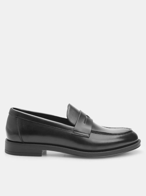 Mocassins en simil cuir BATA - Kiabi