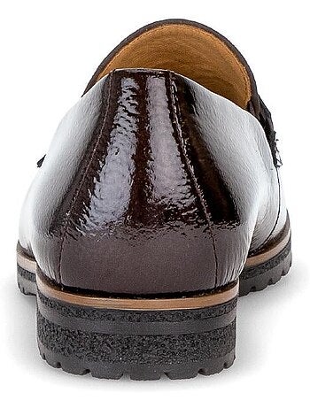 Mocassins en vernis et daim