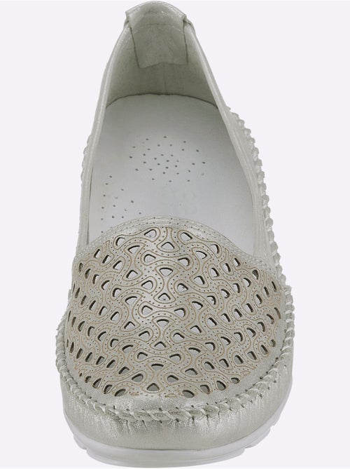 Mocassins respirants en cuir avec semelle intérieure amovible - Taille standard - Witt - Kiabi Mocassins respirants en cuir avec semelle intérieure amovible - Taille standard - Witt - Kiabi