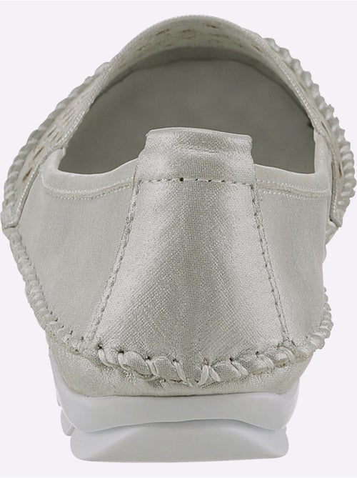 Mocassins respirants en cuir avec semelle intérieure amovible - Taille standard - Witt - Kiabi Mocassins respirants en cuir avec semelle intérieure amovible - Taille standard - Witt - Kiabi