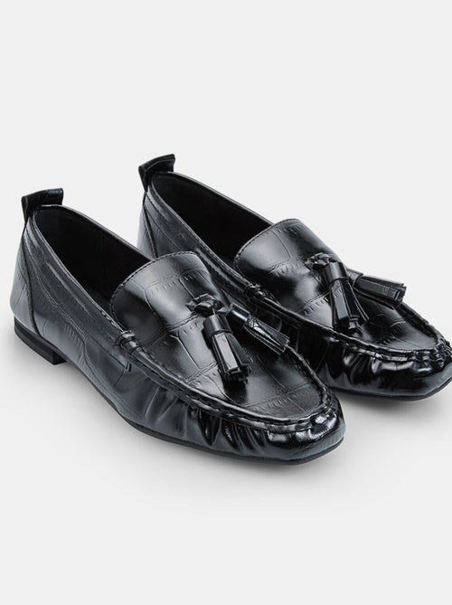 Mocassins s avec pompons bata red label - Kiabi Mocassins s avec pompons bata red label - Kiabi