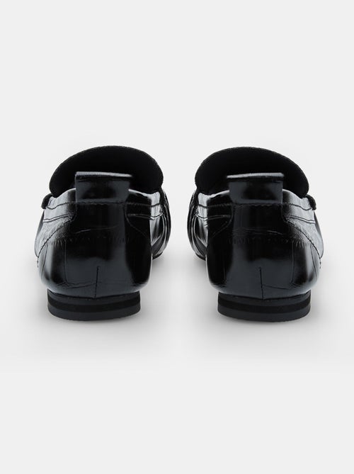 Mocassins s avec pompons bata red label - Kiabi Mocassins s avec pompons bata red label - Kiabi