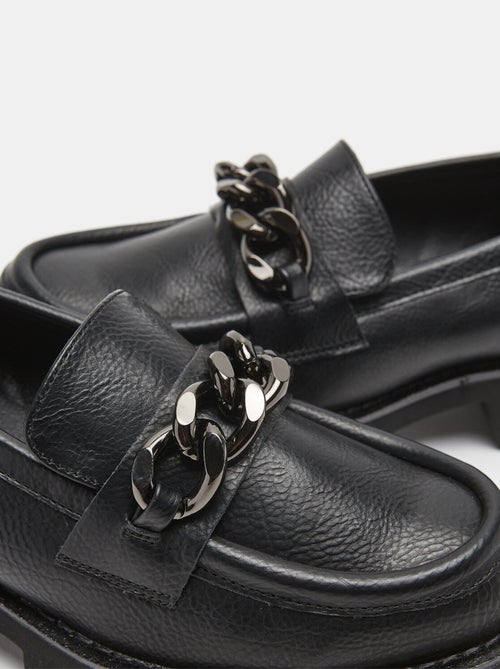 Mocassins semelles crantées et chaînette BATA - Kiabi