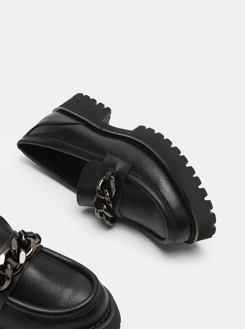 Mocassins semelles crantées et chaînette BATA - Kiabi
