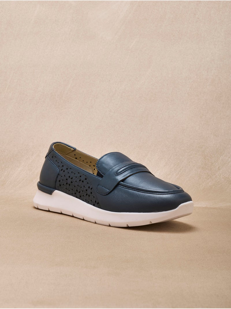 Mocassins tout cuir motifs ajourés - PEDICONFORT Bleu marine - Kiabi