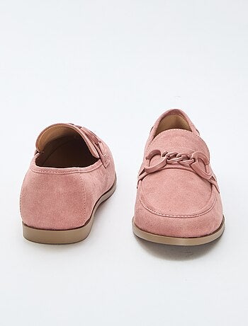 Mocassins type suédine avec bijou décoratif sur le dessus