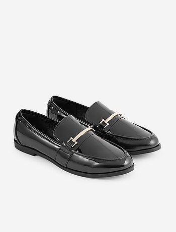 Mocassins vernies avec bijoux dorés fantaisies