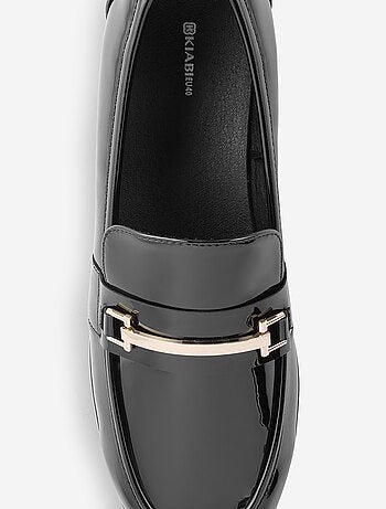 Mocassins vernies avec bijoux dorés fantaisies