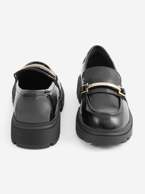 Mocassins vernies avec semelles crantées - Kiabi