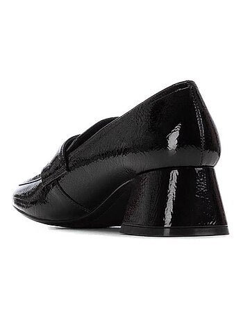 Mocassins vernis à talon large femme